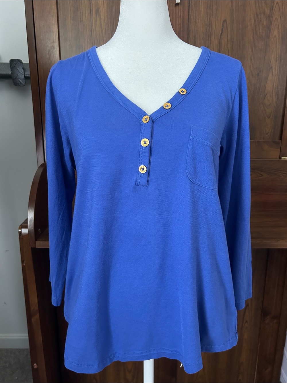 Lilly Pulitzer Blue V-Neck Top, Size Medium
